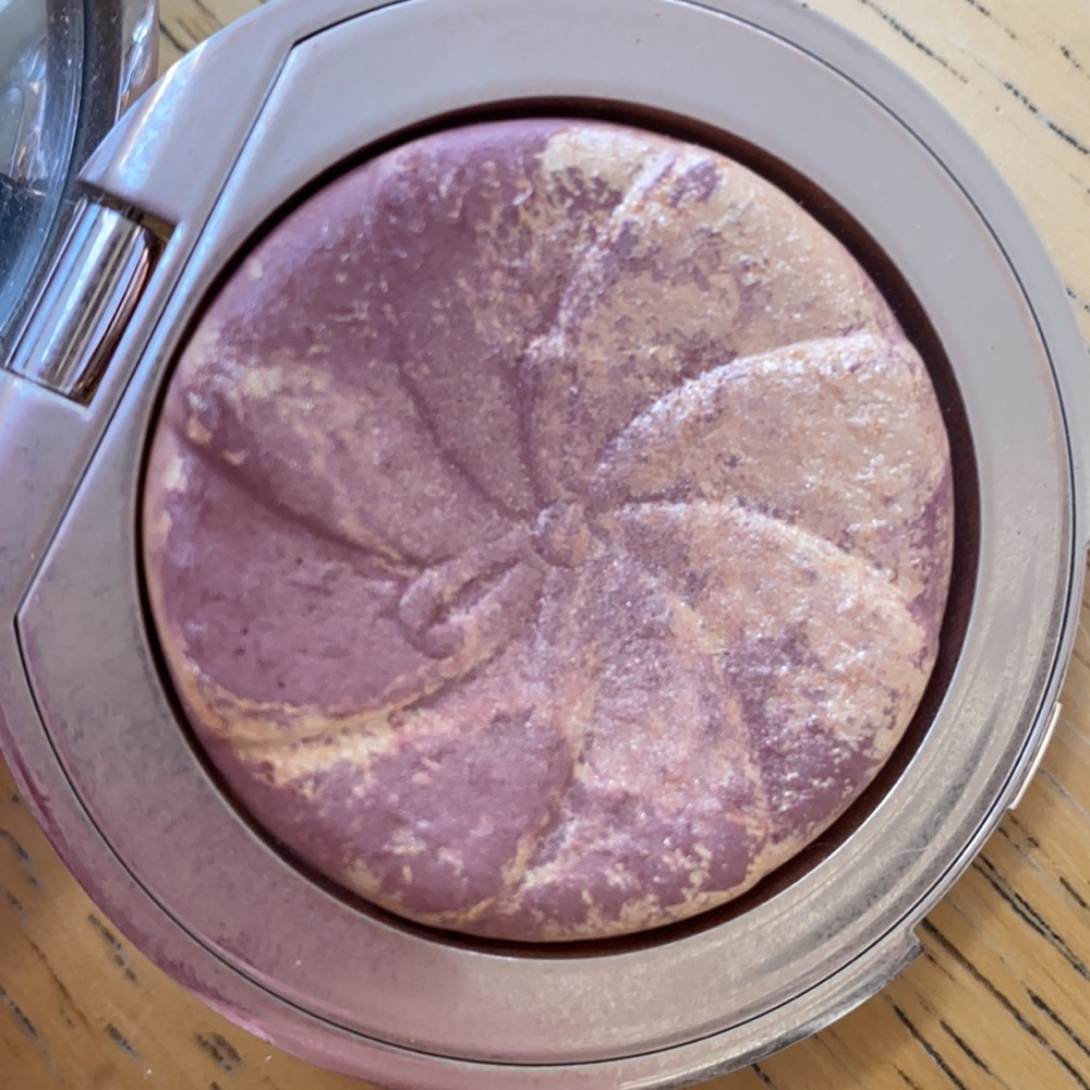 Ciate into deep blush